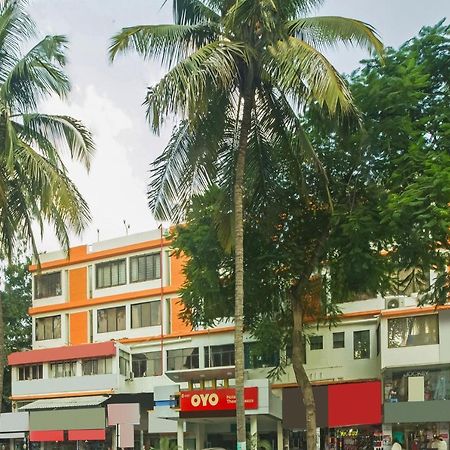 Flagship 4387 Hotel Theem Plaaza Nashik Exterior foto
