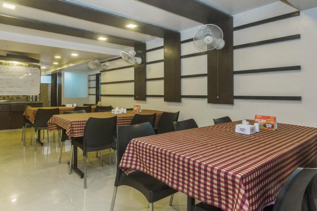 Flagship 4387 Hotel Theem Plaaza Nashik Exterior foto
